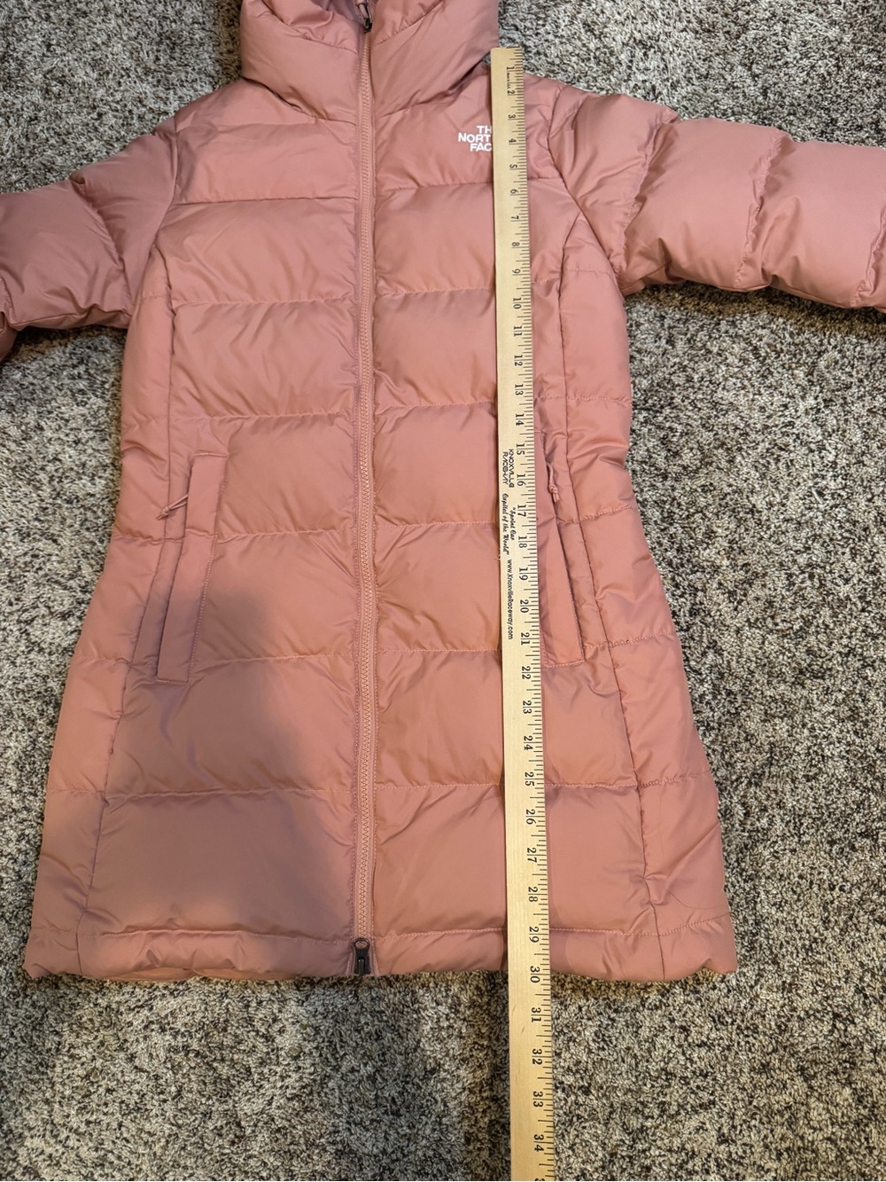The North Face Women's Dusty Rose Puffer Coat - Picture 9 of 10